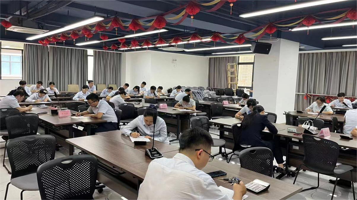 我行开展对公信贷业务专项培训会(2)