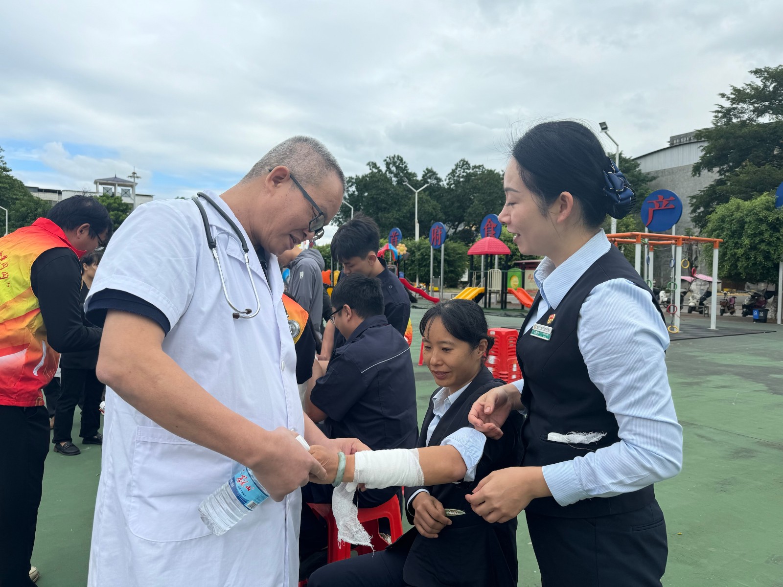 吴秋平征文图片4